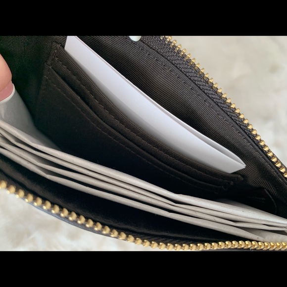 SOLD COACH CORNER ZIP WRISTLET SIGNATURE CANVAS - Picture 5 of 5